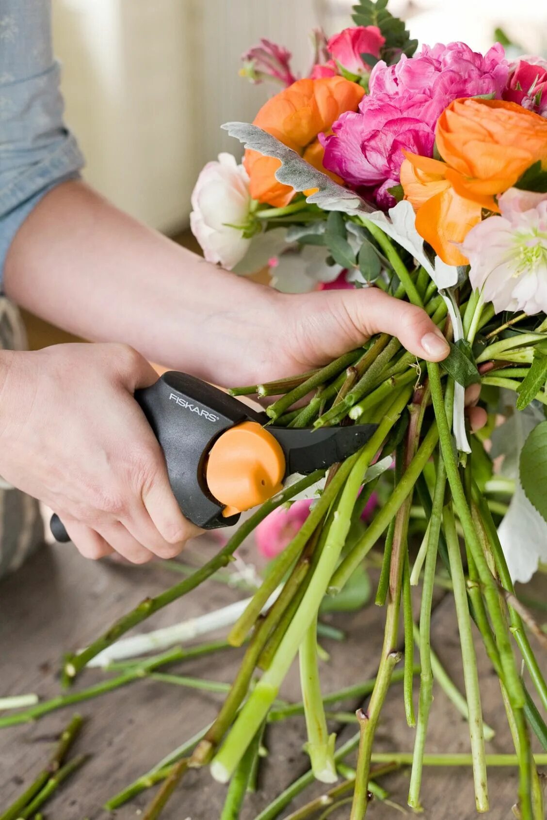 Букеты цветов техники. Сборка букета. Спиральная сборка букета. Букет собранный. Собрать букет.