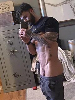 Nick Bayne (88k) (@6holdover) on Twitter photo 2021-10-16 20:31:38 onlyfans...