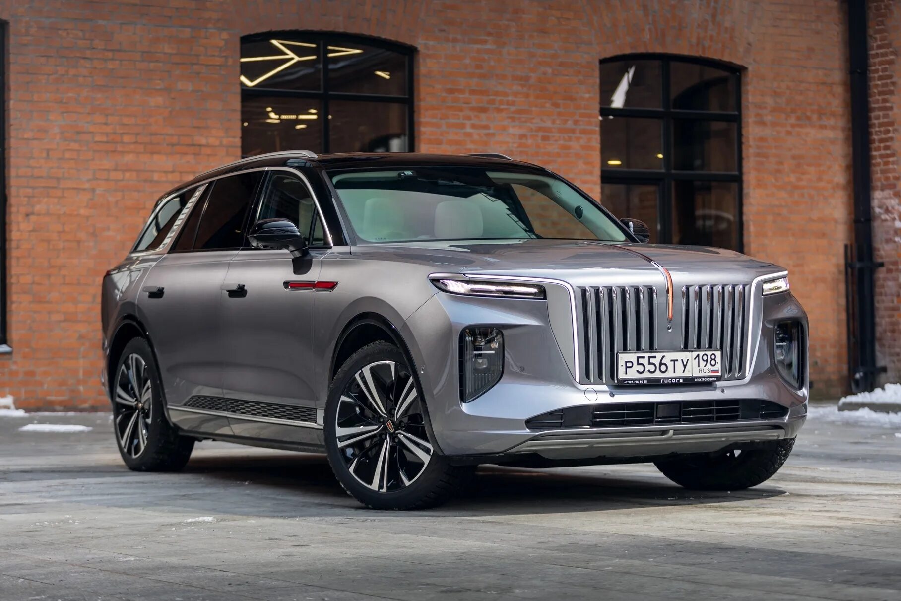 Hongqi e hs 9. Hongqi hs9. Hongqi e-hs9 белый. Хонгчи hs9. Hongqi e-hs9 2022.