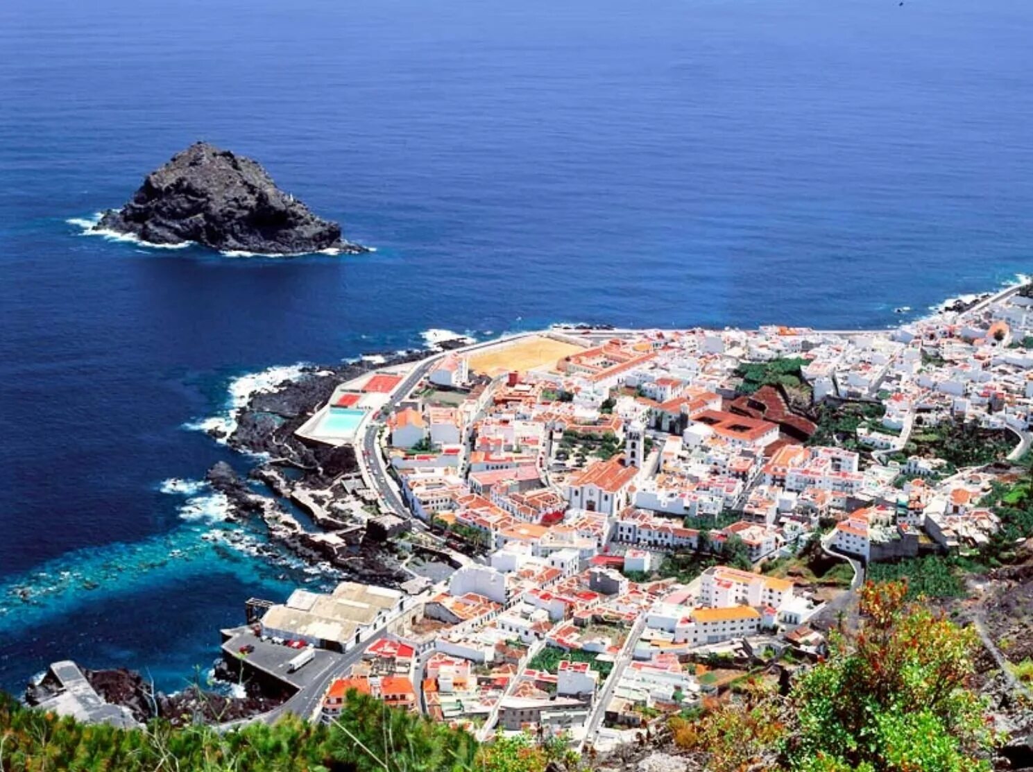 Остров тагомаго ибица. Менорка испания. Канары гран канария. Испанские острова 7 букв. Испанские острова 7 букв.