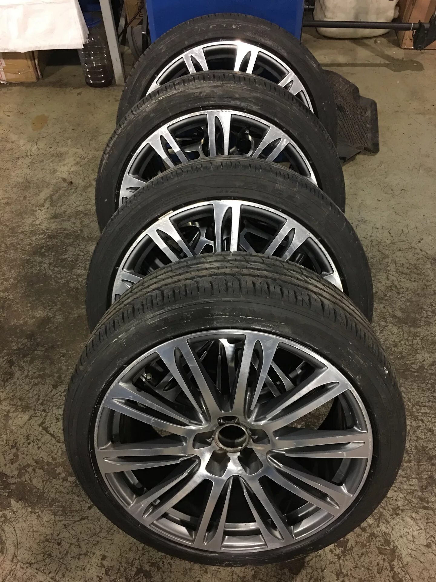 Диски 245 45 20. 255 45 R20 Audi. 255 40 R20 Audi. 245/40 R20. Ауди 255/40 8.5j r20.