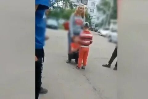 Принудительное мальчика