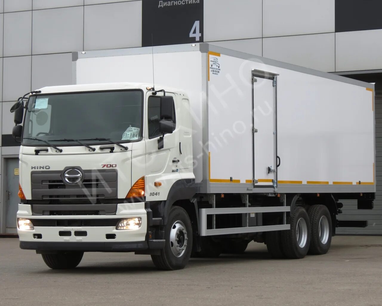 Hino 700 фургон. Hino 700 FS. Hino 700 шасси. Hino 700 фургон рефрижератор. Купить грузовик хино