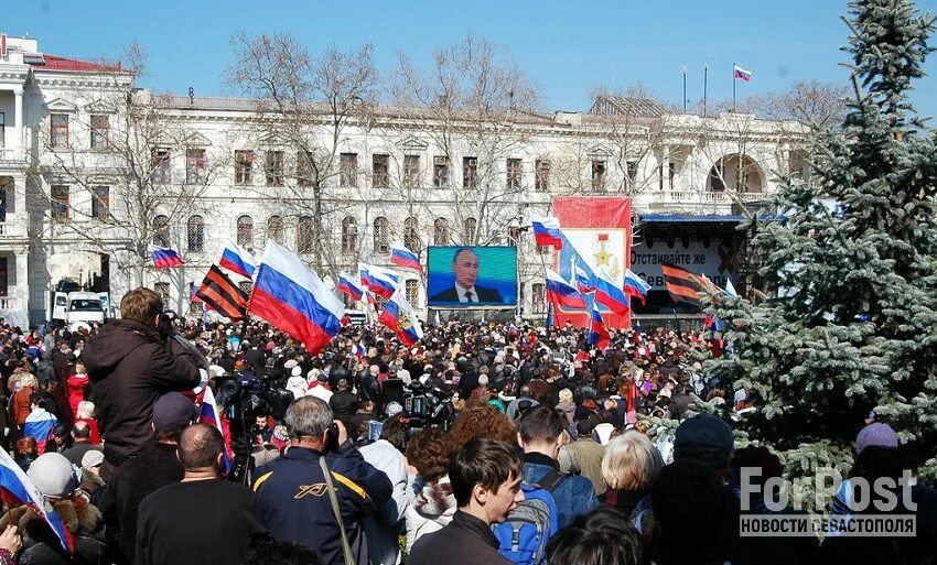 Крым 2014 площади Нахимова в Севастополе. Референдум в Крыму 2014. Русскаявесна ру русская