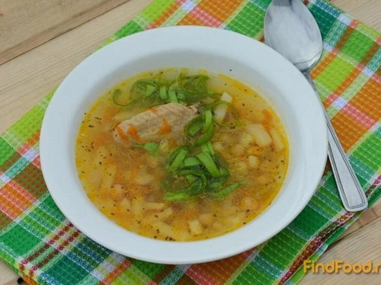 Куриный суп с нутом. Суп с нутом и курицей. суп из нута с курицей. бульон с нутом.
