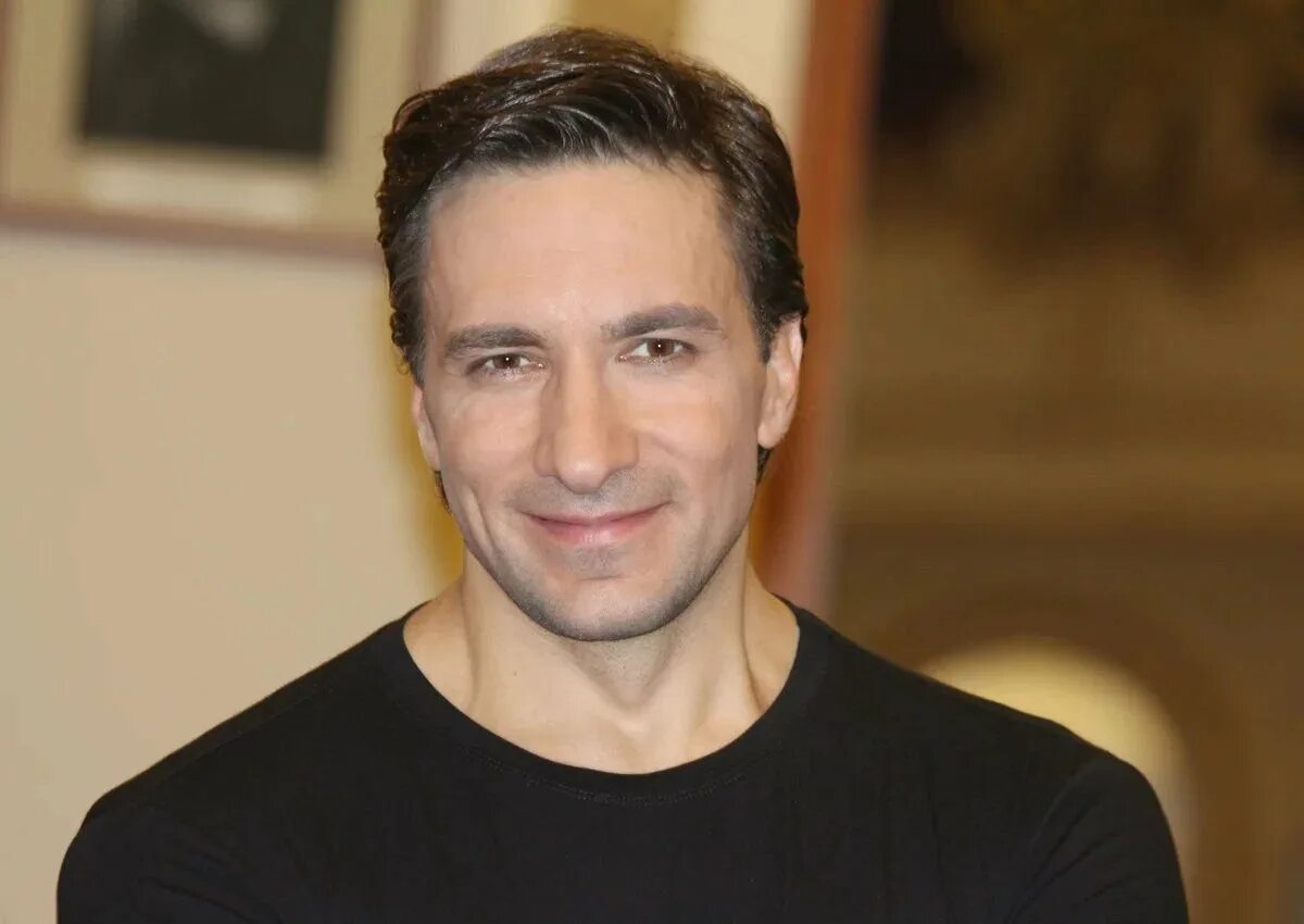 Артист григорий антипенко. Актер гришка. Григорий антипенко 2020. Григорий антипенко 2020. Актер гришка.