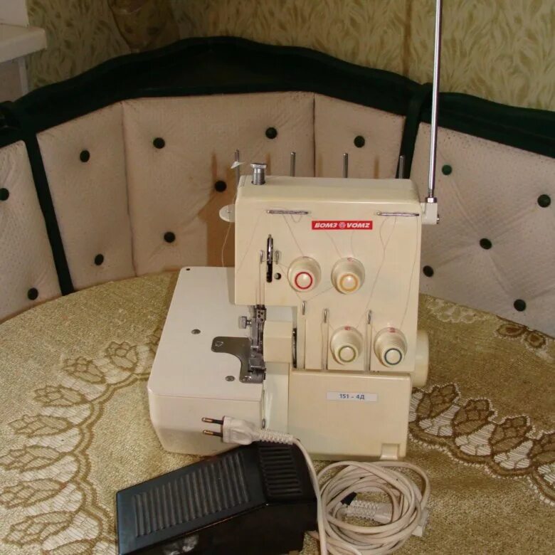 Оверлок вомз 151-4д. Оверлок вомз 151-4д-м. Оверлок вомз. Оверлок вомз 151-4д инструкция. Оверлок вомз 151-4д ремень.