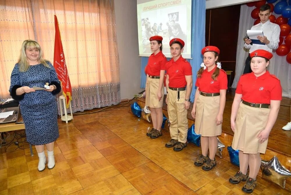 Микулинская гимназия директор. Микулинская гимназия- выпуск 2017 года. Микулинская гимназия. Микулинская гимназия. Микулинская гимназия.
