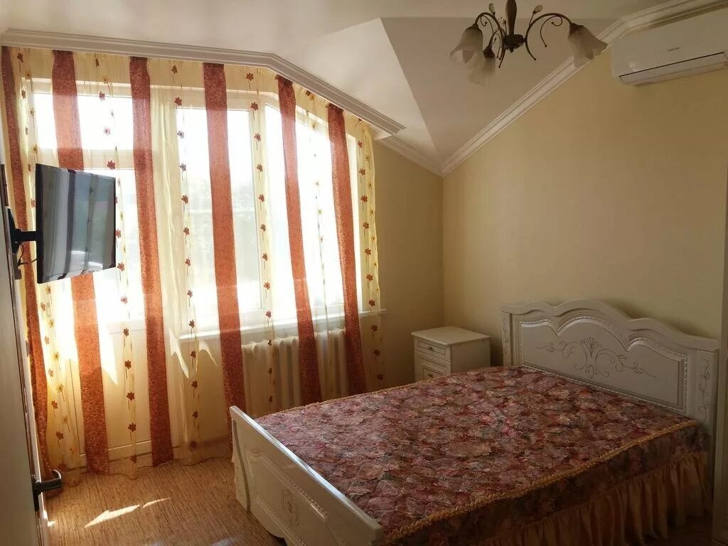 сочи семашко 20. санаторий семашко сочи комнаты. лаура сочи гостевой дом лазаревское. адлер азалия номера. гостевой дом аделина адлер.