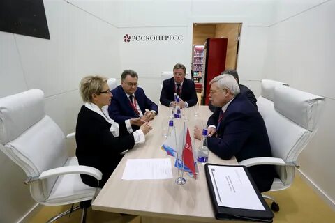 Руководитель атомного
