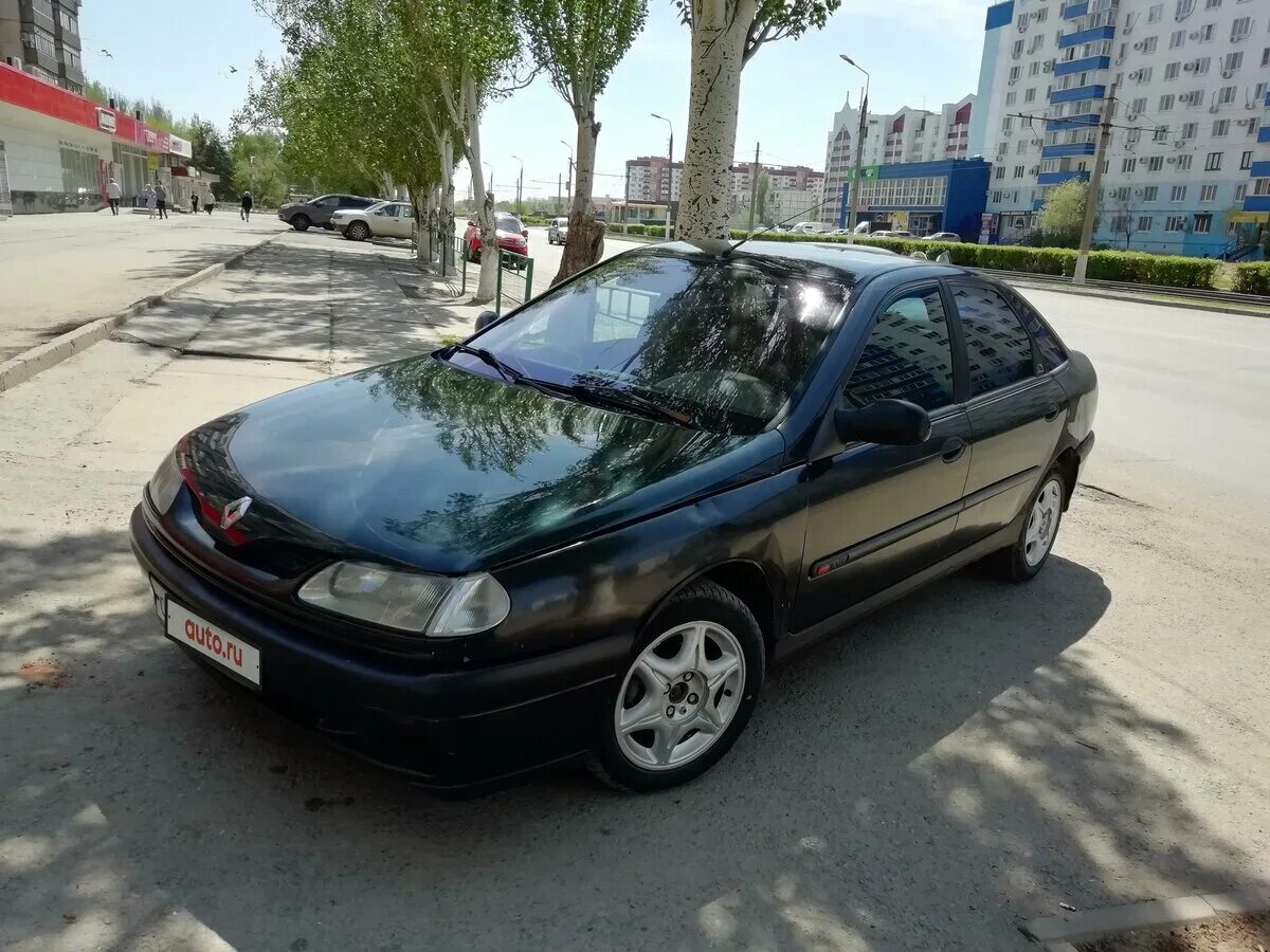 Renault 1997. Рено 1997г. Рено 1997. РLУМОUТН 1997 Г..