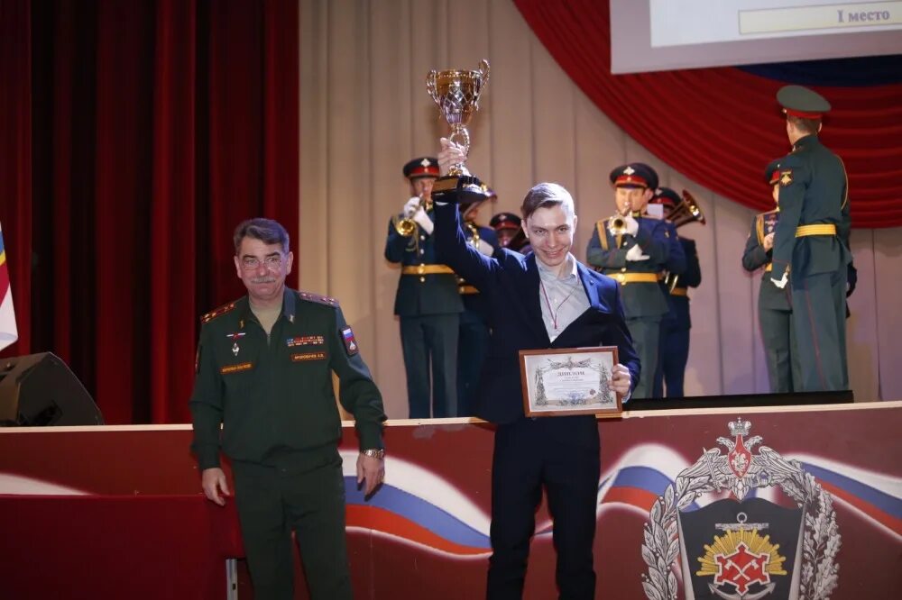 Военное обучение. Вуц 2023. Курсанты санкт петербурга. Присяга 27 училище. Выпускники двфу.