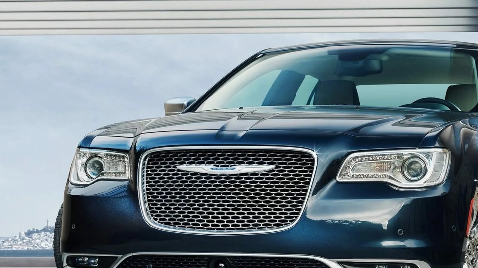 Chrysler 300c 2004. крайслер 300с новый. Chrysler 300c gold. Chrysler brand. крайслер 600.