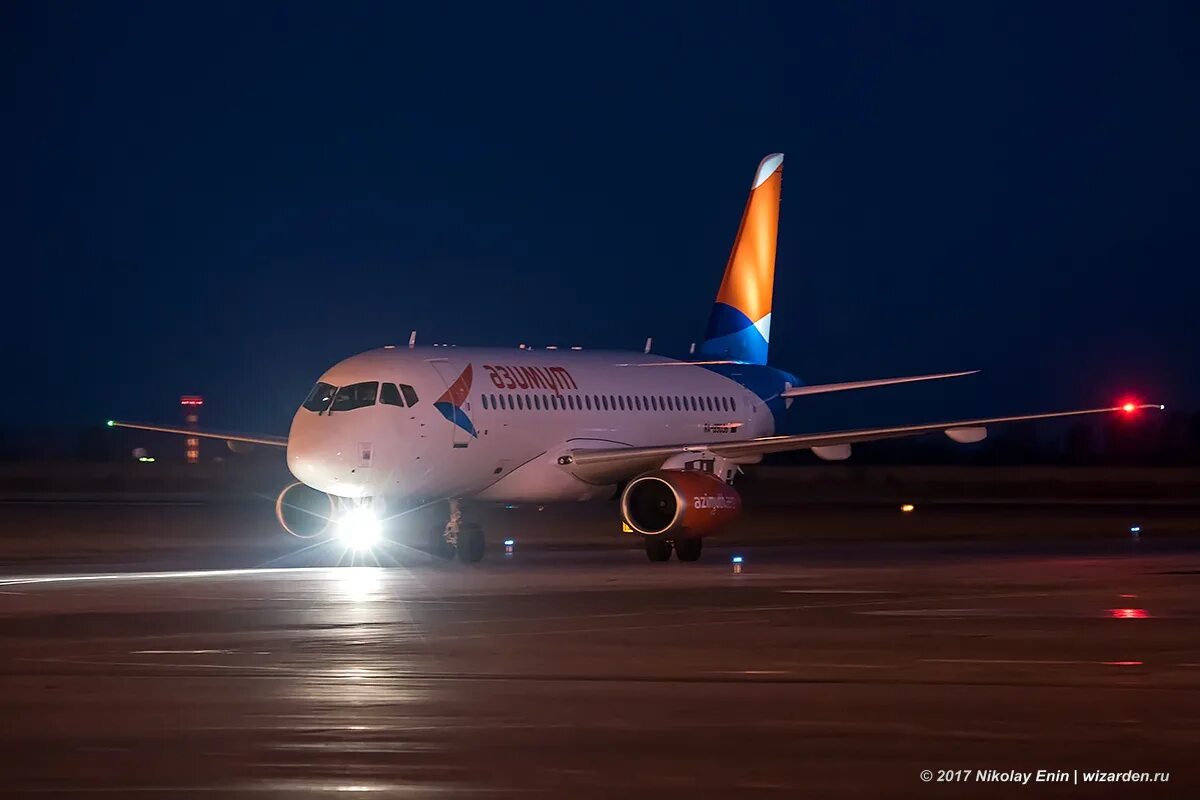 самолет краснодар. авиарейсы москва краснодар. билет на самолет ижави. ростов-стамбул авиабилеты прямой. рейсы самолетов кишинев москва.