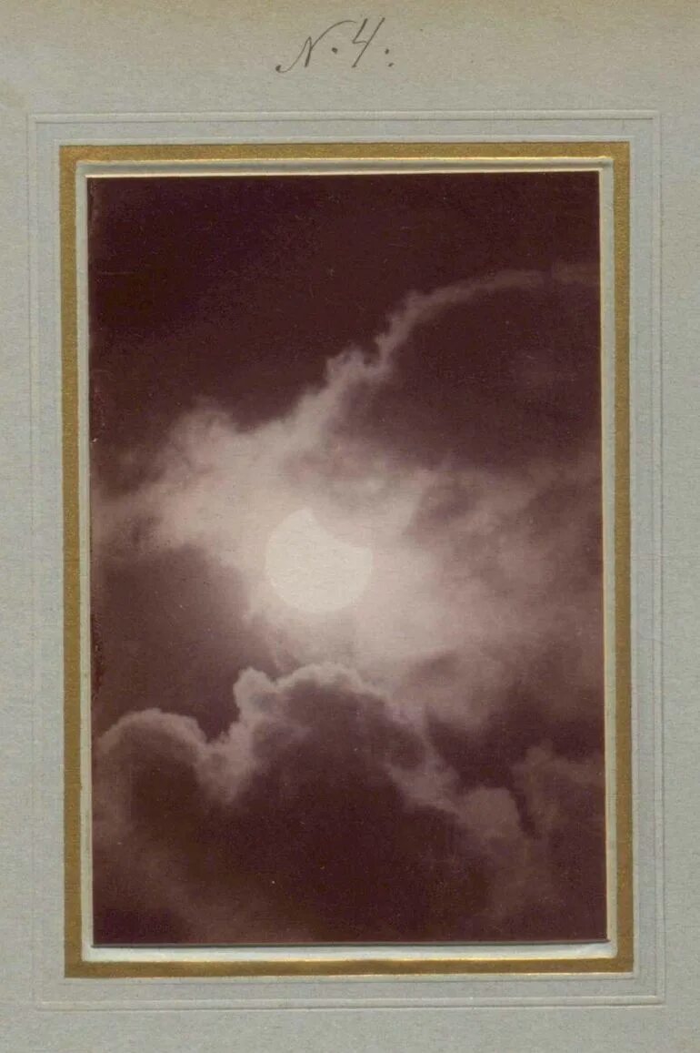 Затмение 1887 года. 1887 Год солнечное затмение. Солнечное затмение в Москве 1887. Известный снимок затмение.