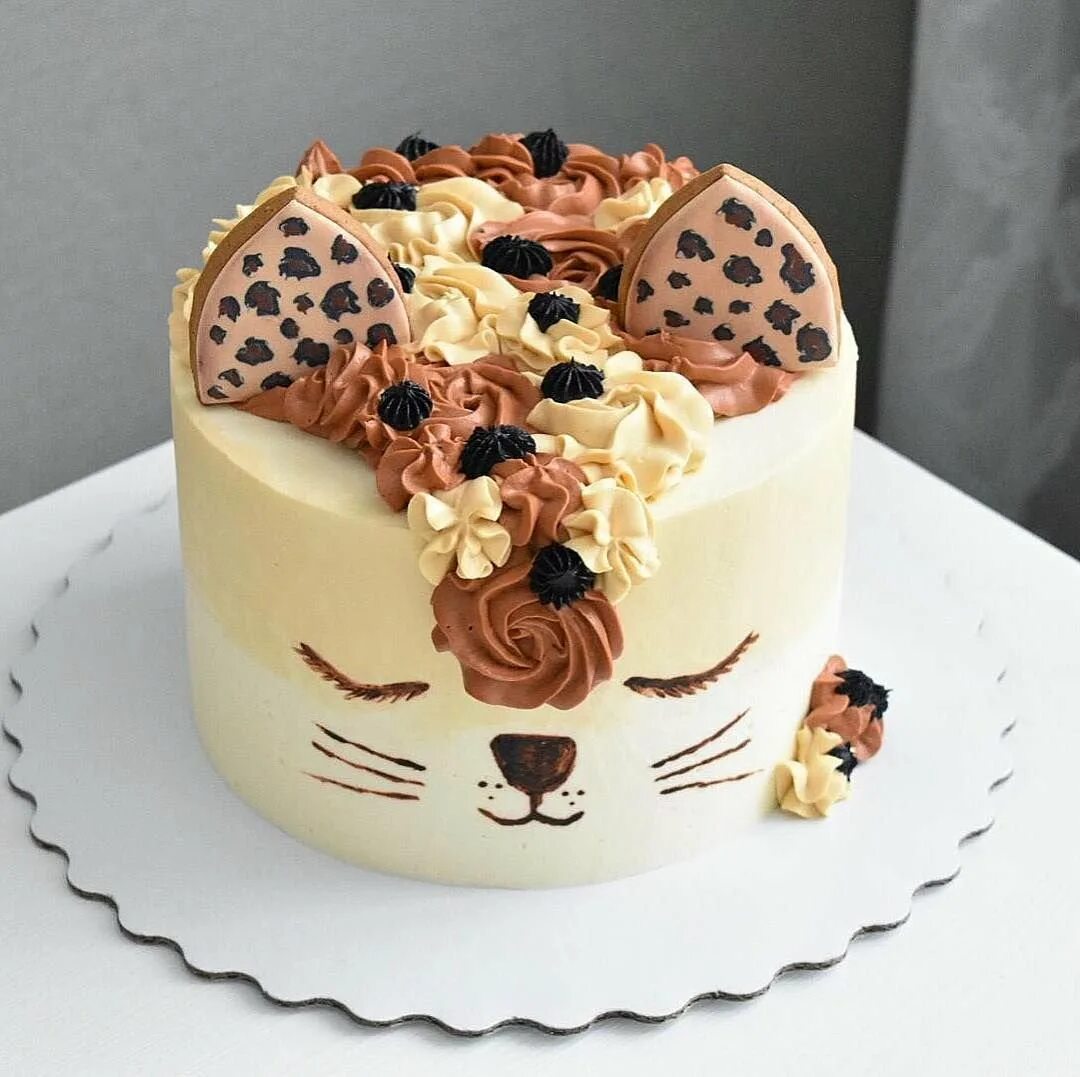 Торт с леопардовым принтом. Леопардовый торт из крема мастер класс. Торт леопардовый принт. Торт с леопардовым принтом. Леопардовый торт.
