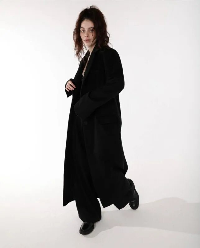 Тронова бренд одежда. Тронова бренд одежда. Тронова бренд одежда. Дарья тронова стилист. Тронова бренд одежда.