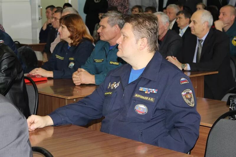 Центр по делам го и чс. Центр гражданской обороны самара. форма для сотрудников го и чс. центр го и чс форма. управление по делам го и чс.