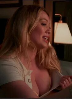 Hilary duff boobs
