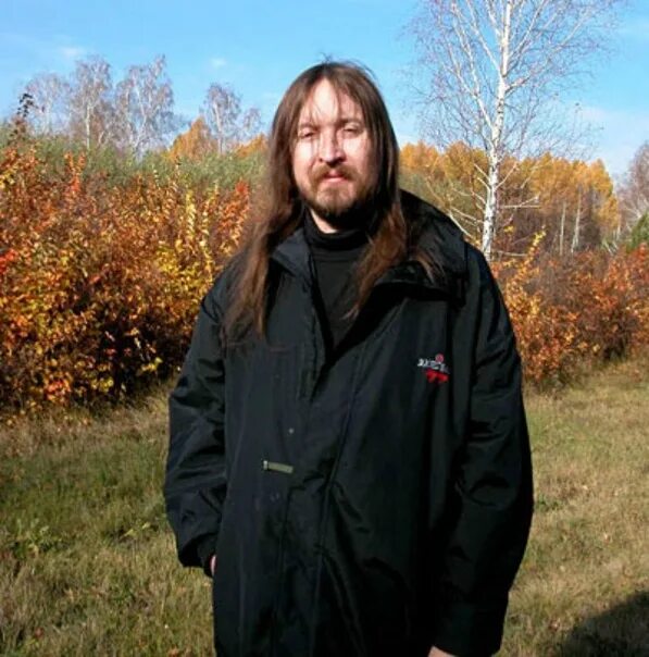 Зеленый слоник товарищ капитан чай. Летов в тайге. Летов в тайге стикеры. Летов в тайге. Летов в тайге.