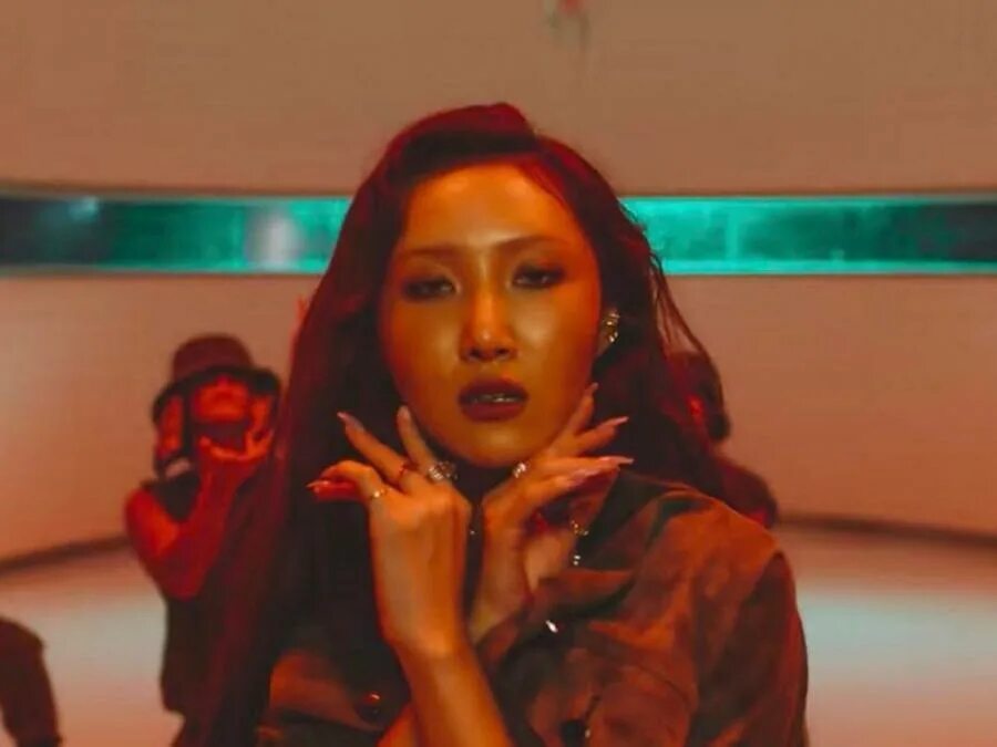 Maria maria клип. Hwa sa Maria. MAMAMOO Maria Maria. Maria kpop.