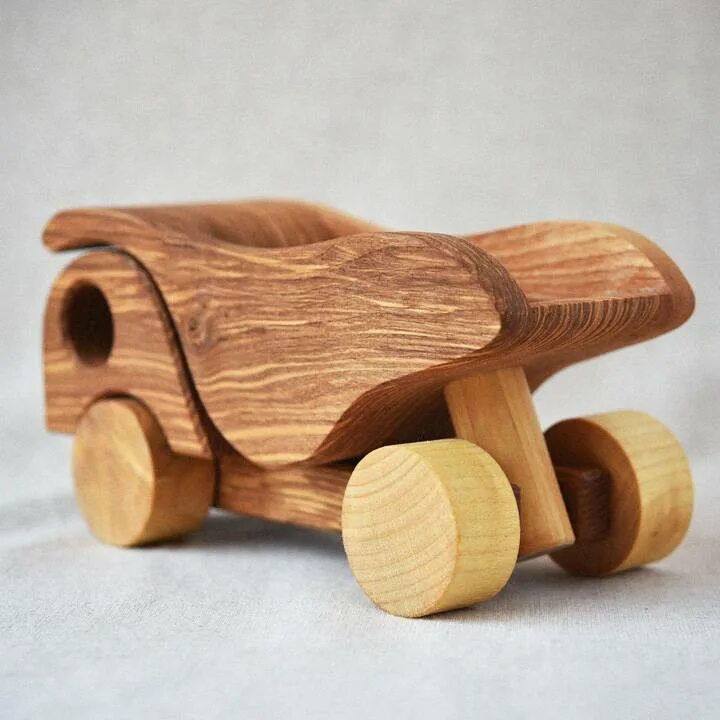 Какие игрушки из дерева. Изделия из древесины. Деревянные игрушки для детей. Деревянные изделия для детей. Оригинальные деревянные изделия.