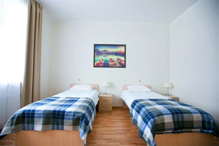 Хостел хутор. Хостел «хутор» в бартоломеевском. Хостел хутор. Отель приют панды красная поляна. Арт хостел москва.