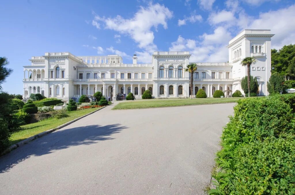 проект в алуште крымская резиденция. крымская резиденция алушта фото. комплекс дипломат ялта. крымские резиденции отзывы. крым ялта резиденция крымский бриз.