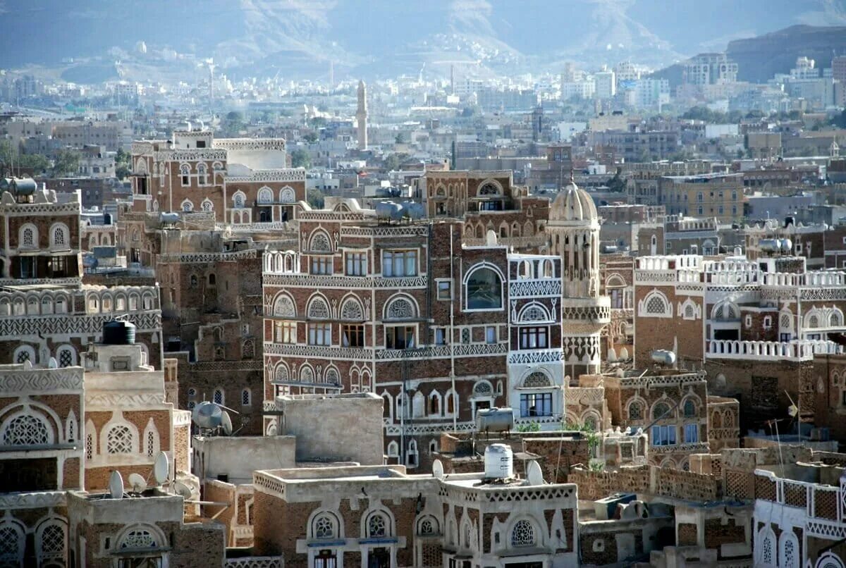 Город сана страна. Сана Йемен. Фиакия Йемен. Сана столица Йемена. Сана Йемен старый город.