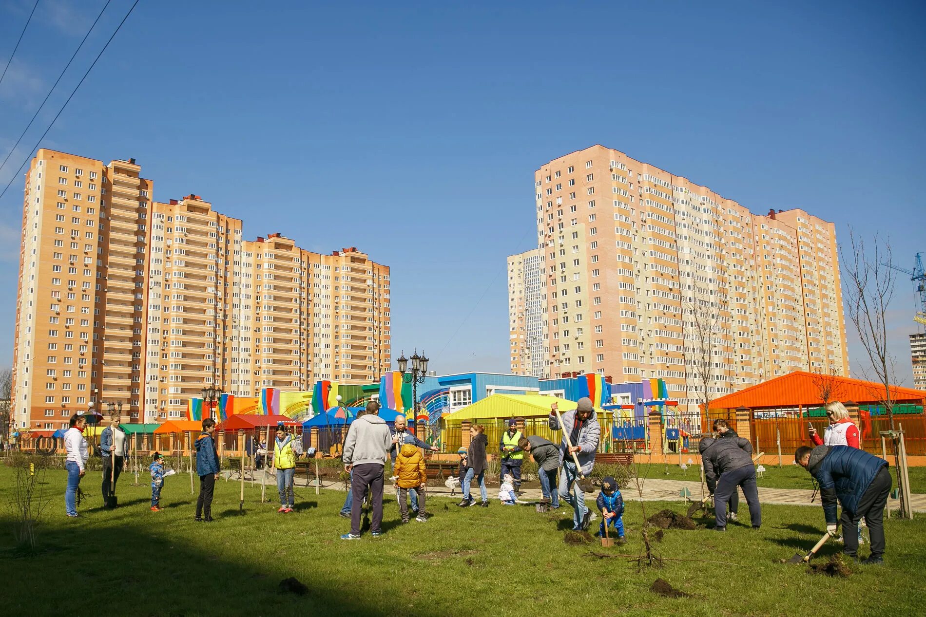 Микрорайон ЮГСТРОЙИНВЕСТ. ЮГСТРОЙИНВЕСТ Кубань. ЮГСТРОЙИНВЕСТ реклама. ЮГСТРОЙИНВЕСТ жильцы. Югстройинвест ростов на дону сайт