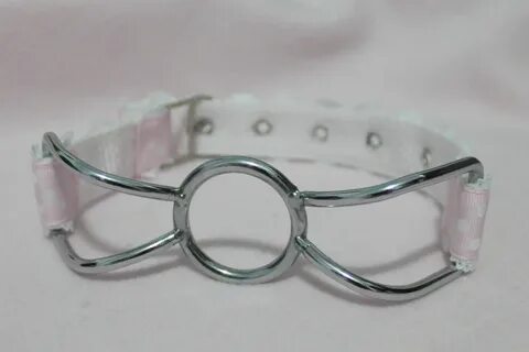 Just finished making it!:3 If you’ve never seen a spider gag before,here’.....