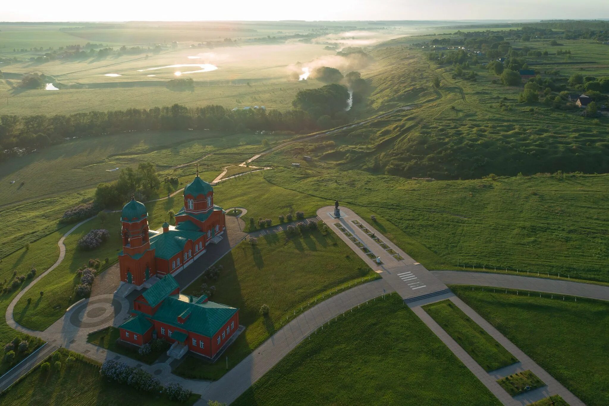 Фото музея куликово поле. Куликово поле музей-заповедник. Музей-заповедник Куликово пол. Куликово поле Монастырщина музей. Музей заповедник Куликово поле Тула.