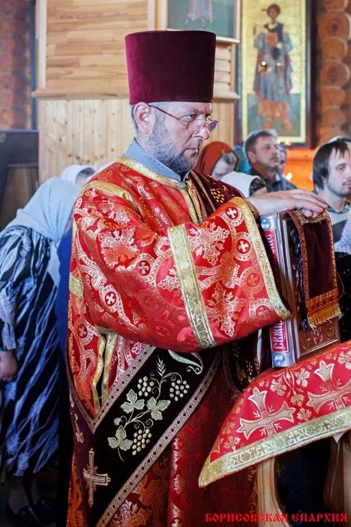 Смиловичи отец. Отец валериан смиловичи. борисовская епархия. смиловичи церковь. протоиерей валериан в смиловичах.