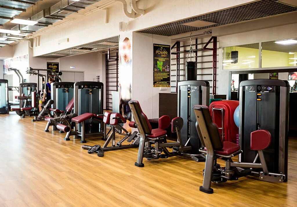 славтэк фитнес нижневартовск. тренажерный зал нижневартовск. тренажерный зал европа новосибирск кропоткина. центр югорского спорта тренажерный зал. фитнес зал европа новосибирск.