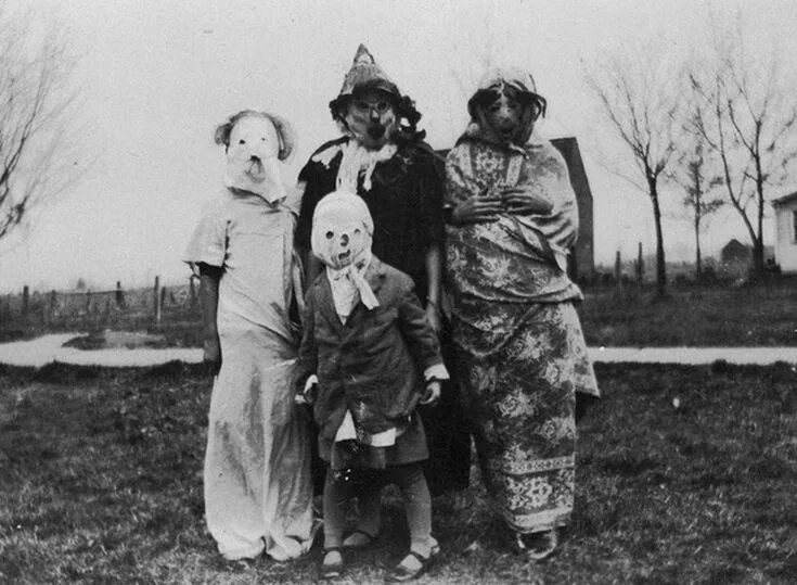Мальчик подрался в школе. Ужасная история семьи. Ужасная история семьи. Семейные портреты страшные. Ужасная история семьи.