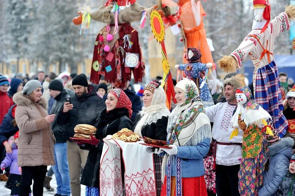 Масленица в Магадане. Масленица фото для презентации. Масленица в этом году в Константиново. Масленица сметана. Можно ли в масленицу есть мясо