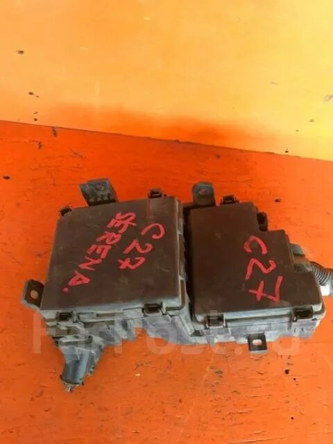 Блок предохранителей под капот NISSAN SERENA 284b7-cy01b C25 MR20DE 284b7-cy01b,