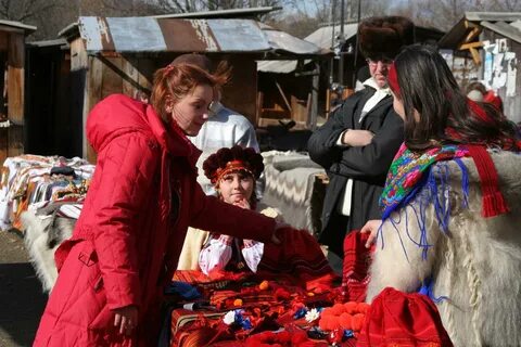 Колье для снежной бабы
