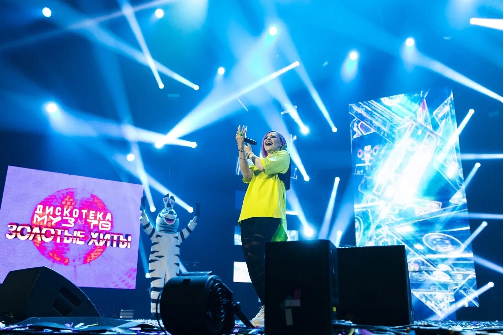 вокальный ансамбль концерт. прошедшие концерты в брянске. кто из артистов выступает сегодня в брянске. прошедшие концерты в брянске. концерт симфонического оркестра и солистов афиша.