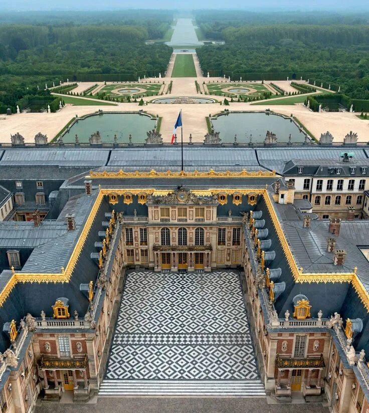 File:Versailles home in Lake Butler Sound.jpg - Wikipedia