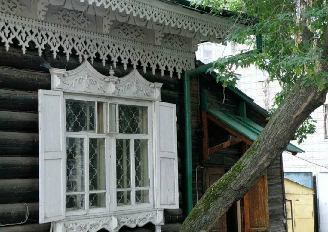 Томск наличники из гофрокартона. Томск деревянное зодчество. Деревянные кружева томска. Наличники томск. Деревянное зодчество томск окна.