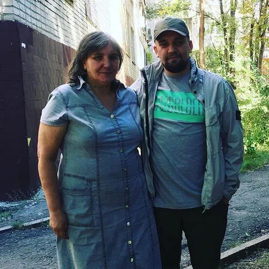 Баста со своей любящей семьей