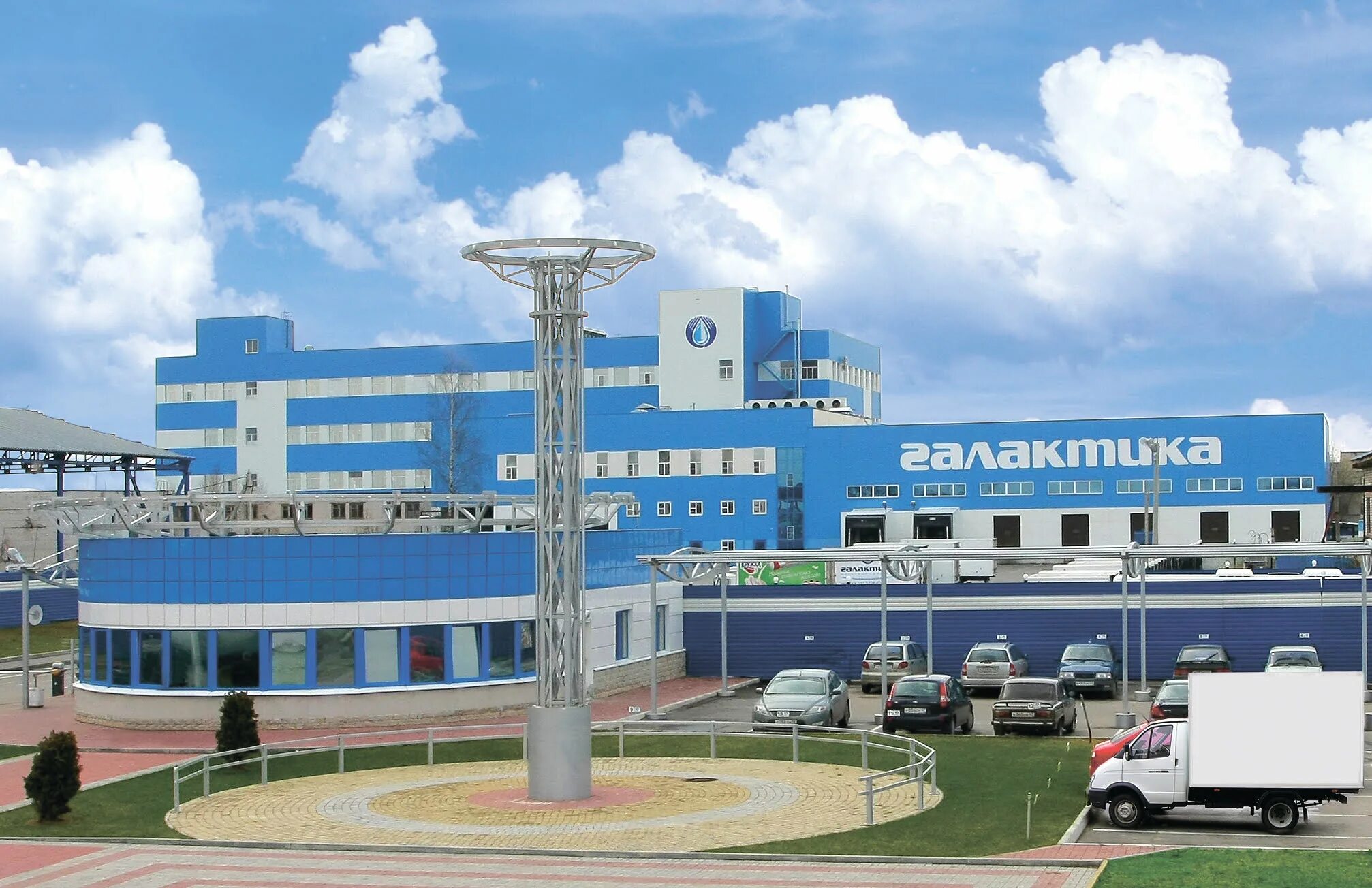 Волховский комбикормовый завод (вккз). Заводы в гатчине. Комбикормовый завод гатчина официальный сайт. Гатчинский завод. Кингспан сэндвич панели гатчина.