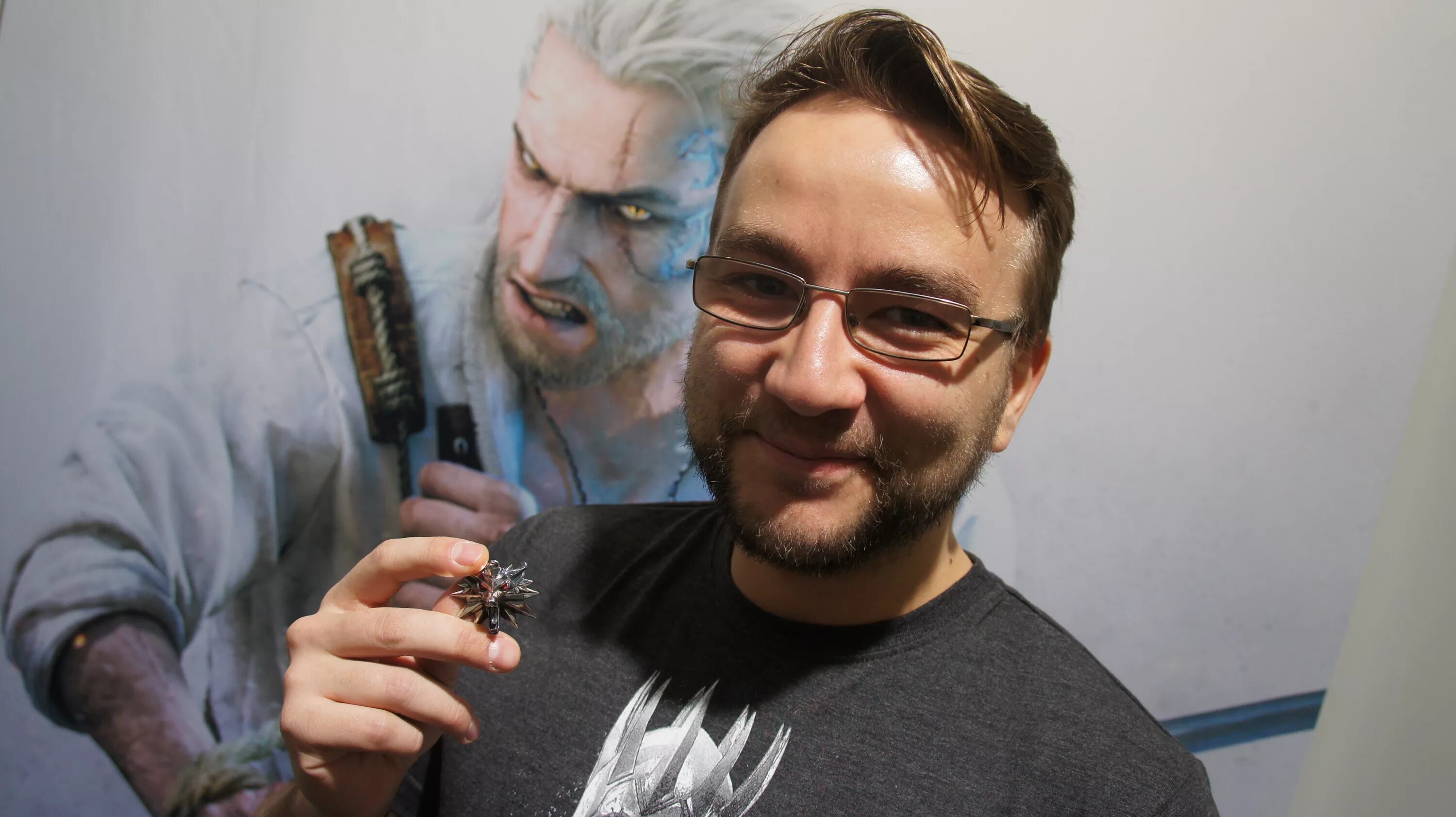 Ведьмак разработчики. Cd projekt марчин ивинский. гейм-дизайнер cd projekt red. геймдизайнер ведьмак 3. cd projekt red разработчики.