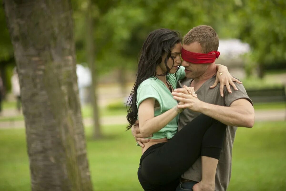 Танцы 2 2012. София бутелла танцует. София бутелла уличные танцы 2 кадры. Элизабетта ди карло уличные танцы 2. София бутелла танцы.