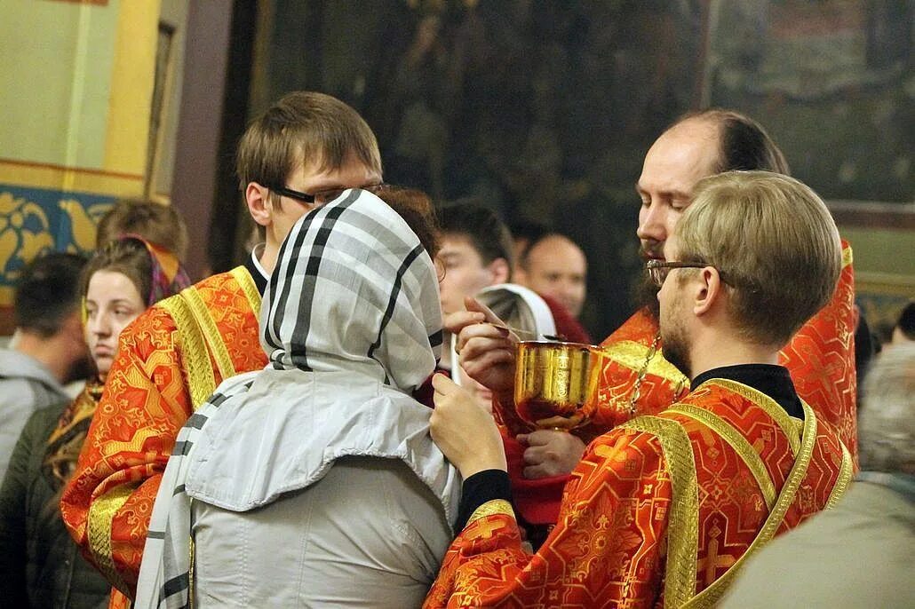 Троицкий собор пермь пасха. Служба в церкви пермь. Пермь рождество. Старообрядческая церковь пермь. Свято троицкий собор пермь внутри.