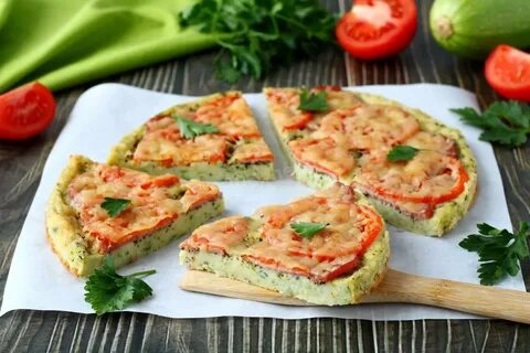 Пицца из кабачков на сковороде без муки