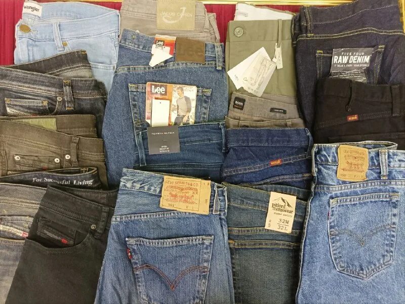 Секонд хенд пражская. Секонд хенд cream. Секонд хенд cream. Джинсы из америки нижний новгород рождественская каталог цены. Джинсы левайс 502 мужские.