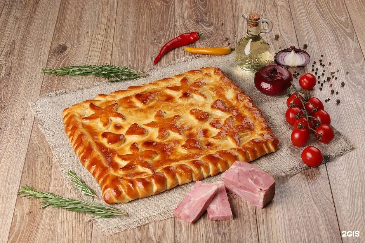 Пироги арго. Сытные пироги. красивые пироги с картошкой и мясом. пироги в ассортименте. большие сладкие и сытные пироги.