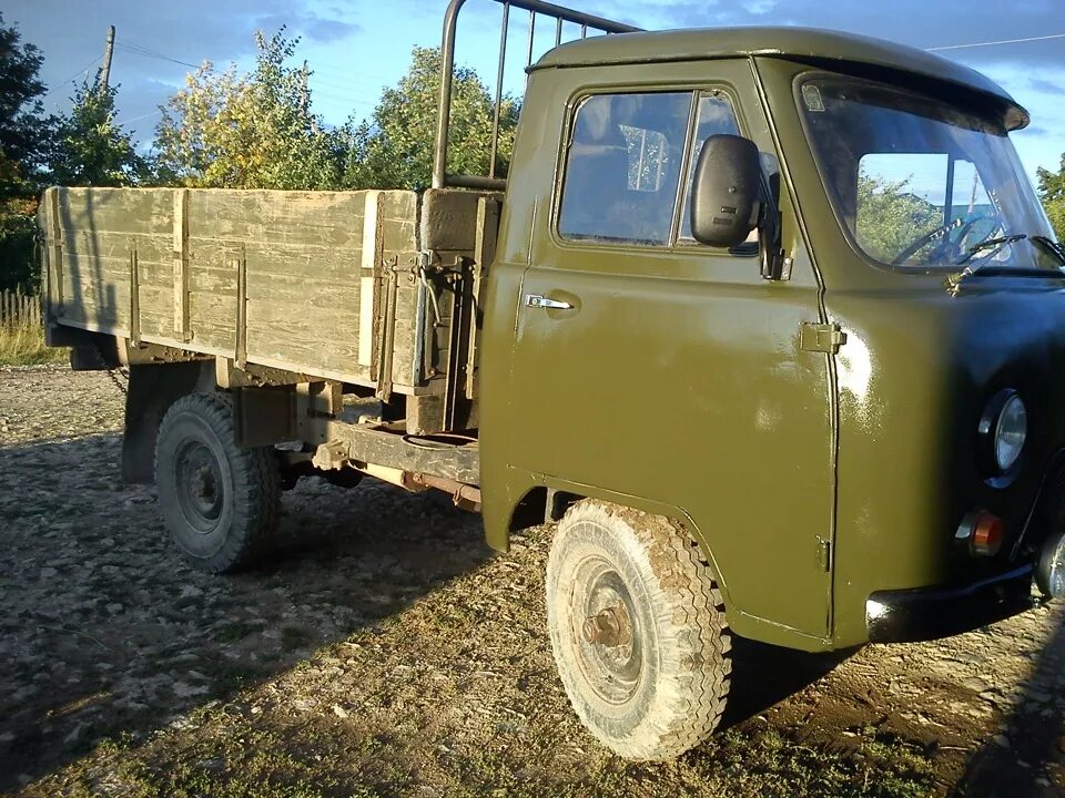 Купить уаз в воронежской области. УАЗ 3303 бортовой 1989. УАЗ 3303 бортовой старый. УАЗ 3303 бортовой 1964. УАЗ 462 бортовой.